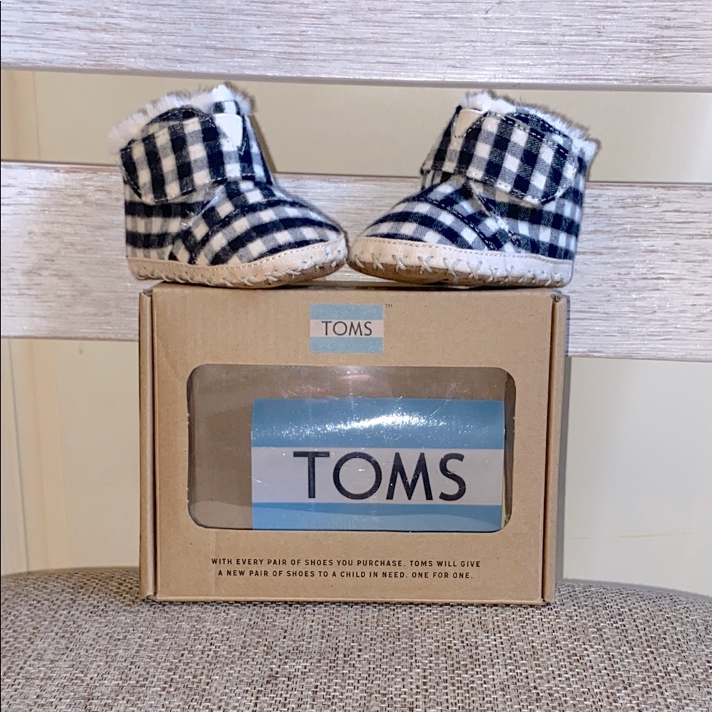TOMS Black & White Plaid Brushed Twill CUNA Bootie 0-6 Months